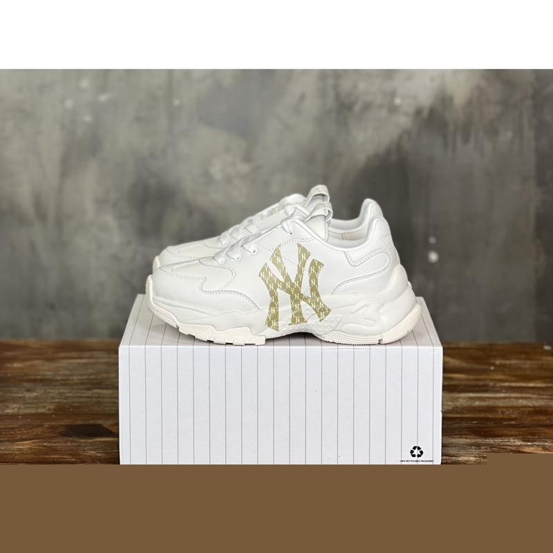 G*u*i sneakers